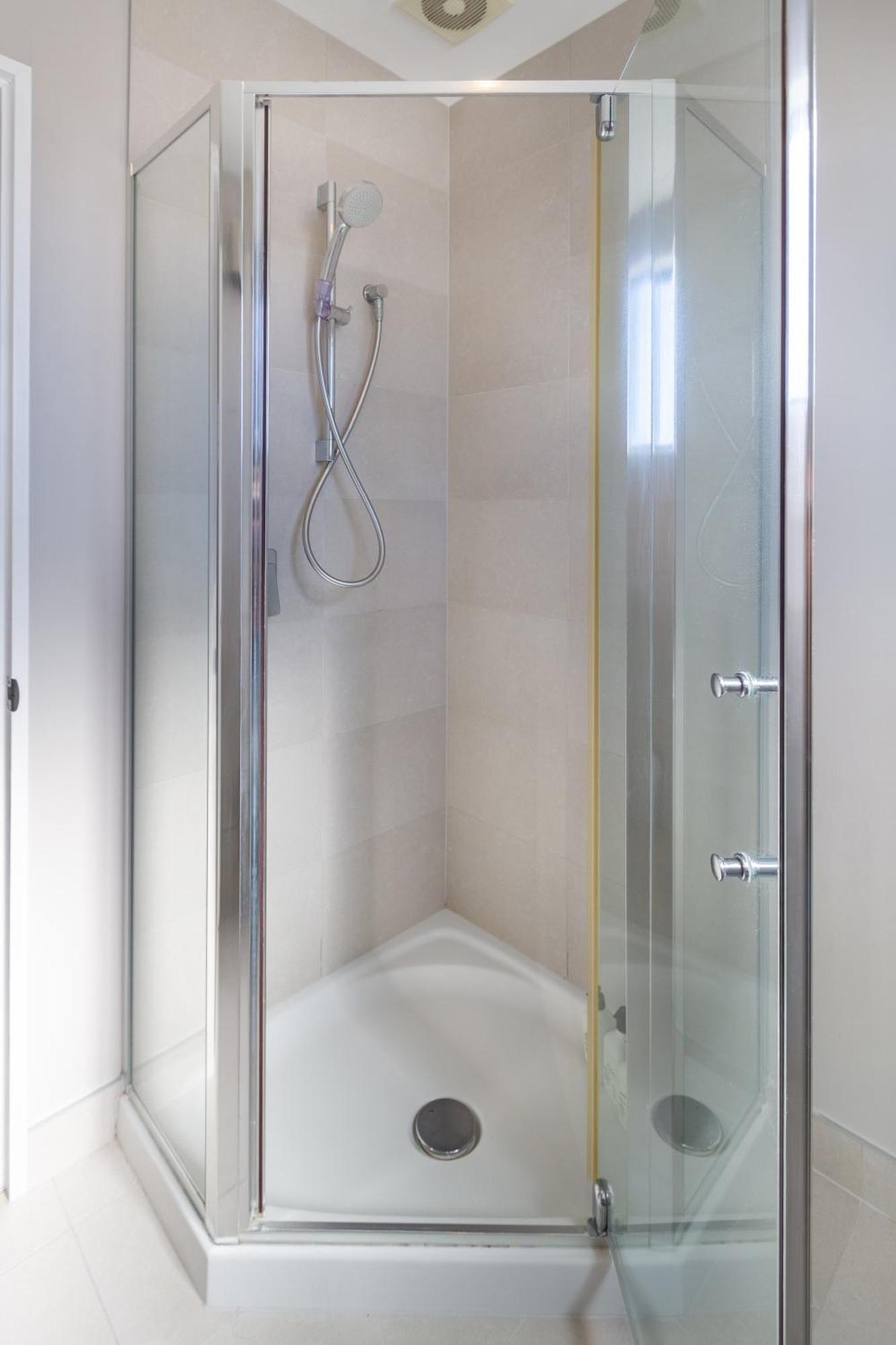 Luxury Without Limits In Cbd Christchurch Luaran gambar
