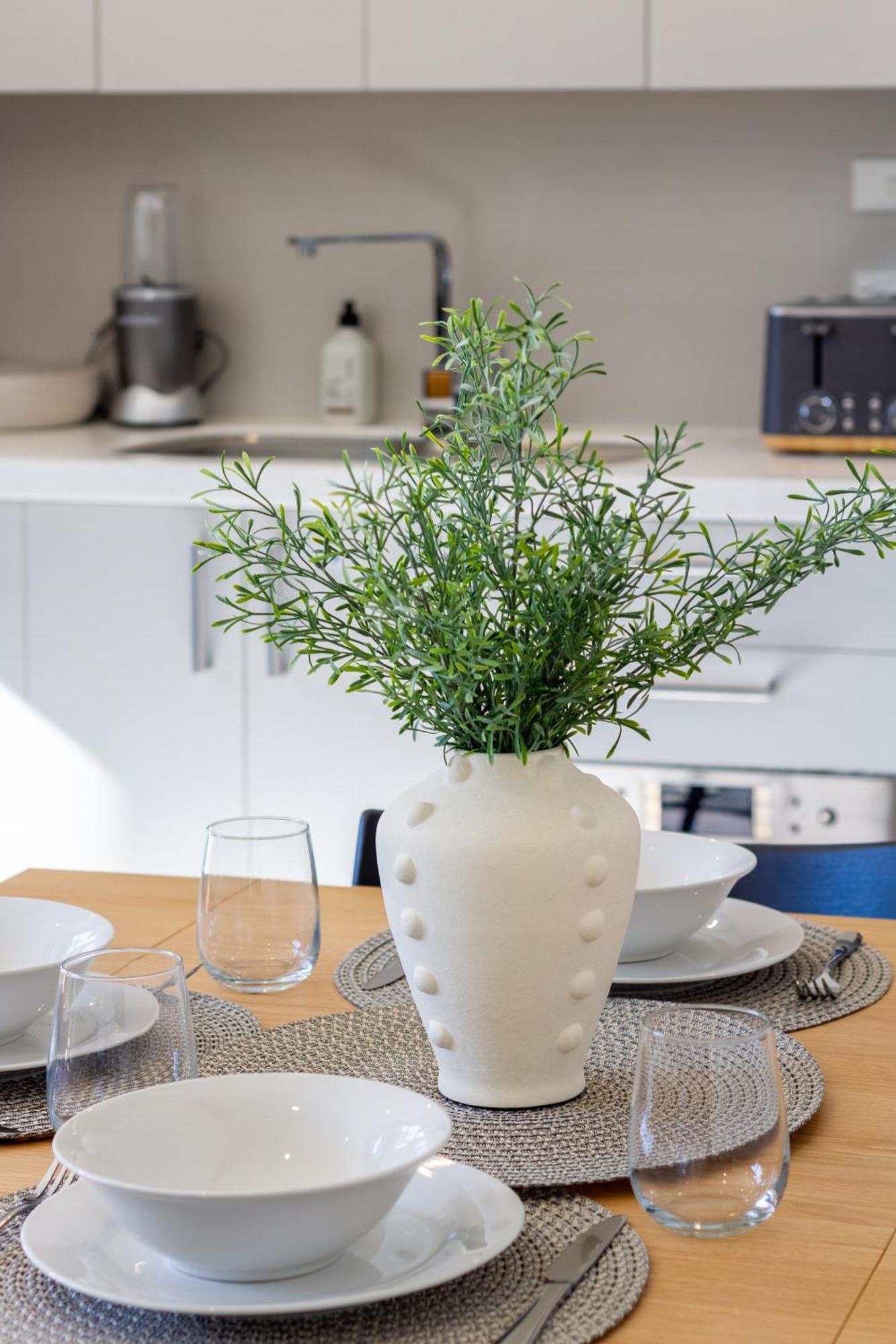 Luxury Without Limits In Cbd Christchurch Luaran gambar
